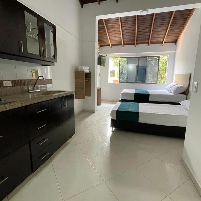 Hotel Sie7E Express 메딜린 외부 사진